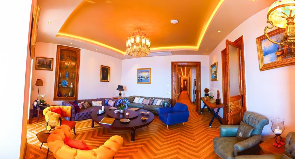 Apartment Maroon Istanbul