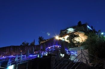 Caretta Hotel