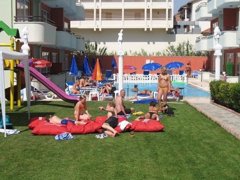 Adora Garden Aparthotel