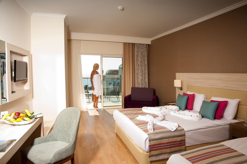 Prenses & Hotel Side