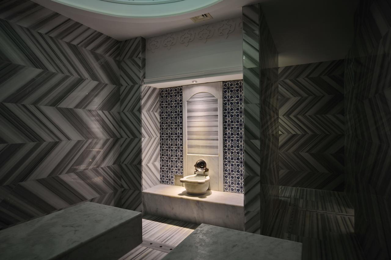 Crown Serenity Ultra Hotel
