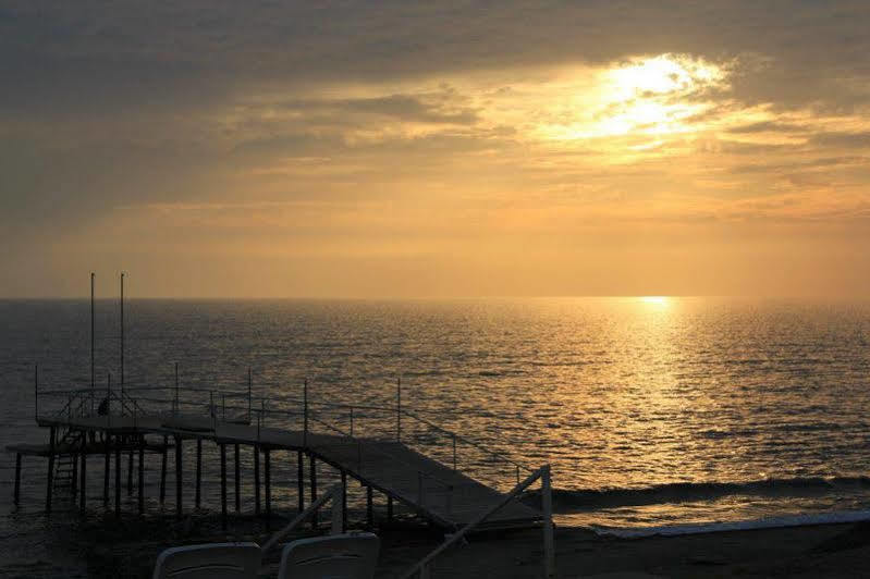 Hotel Rheme Beach