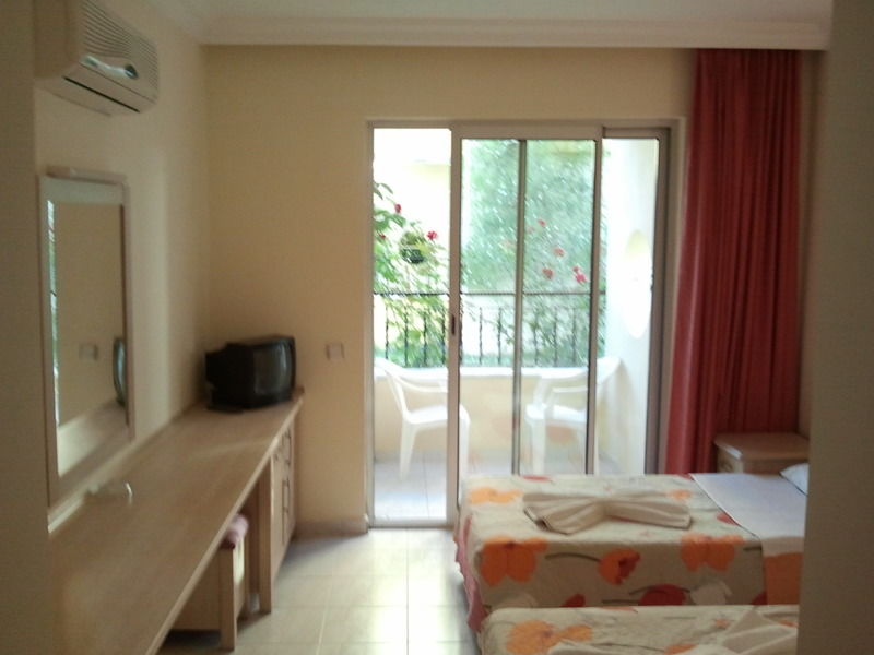 Summer Rose Hotel