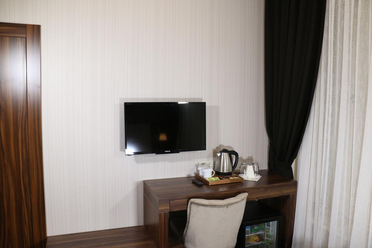 Karakoey Hotel