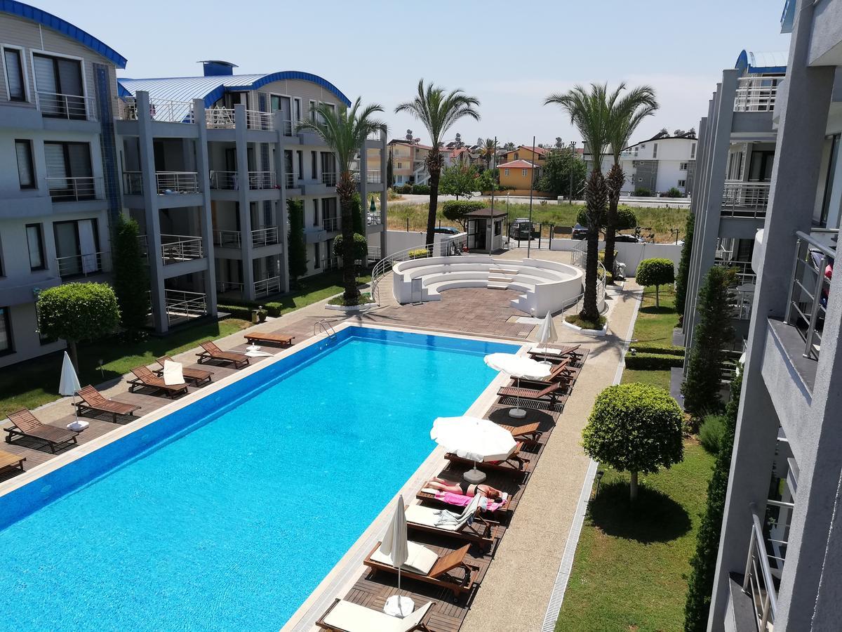 Garden Apartment Side