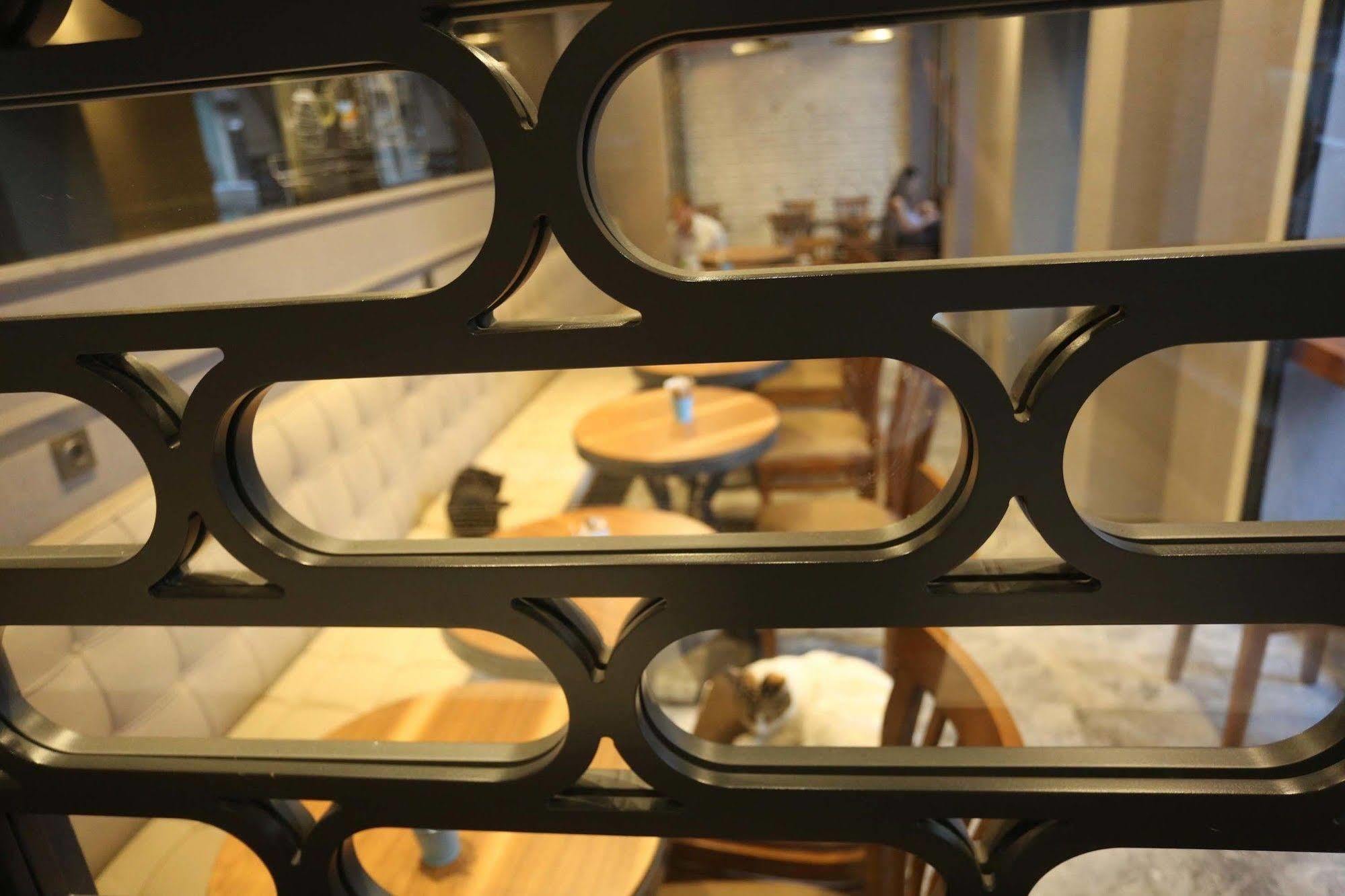 Taksim Premium 3*