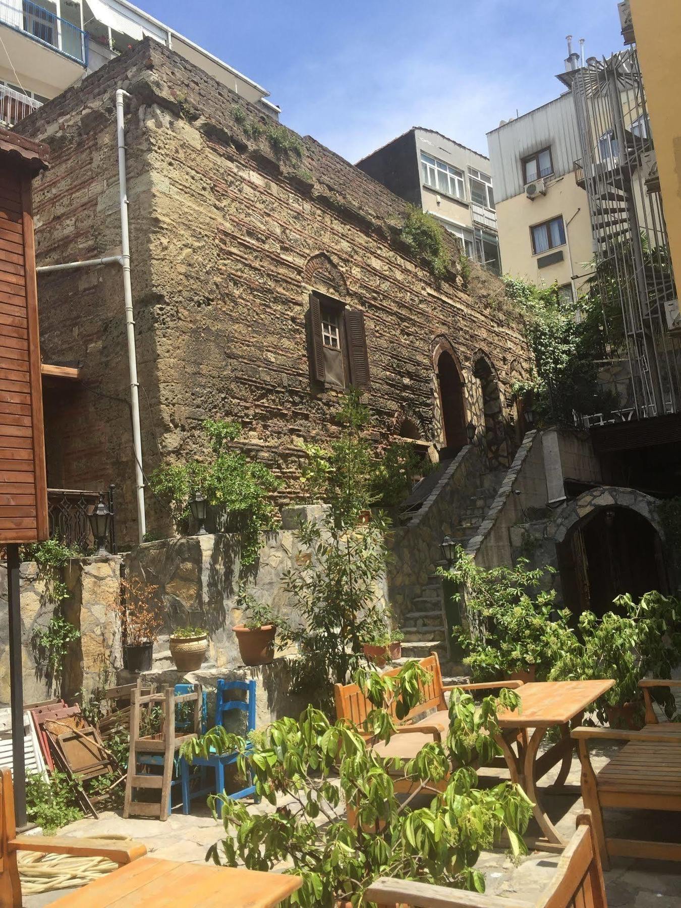 Hotel Stone Old City 3*