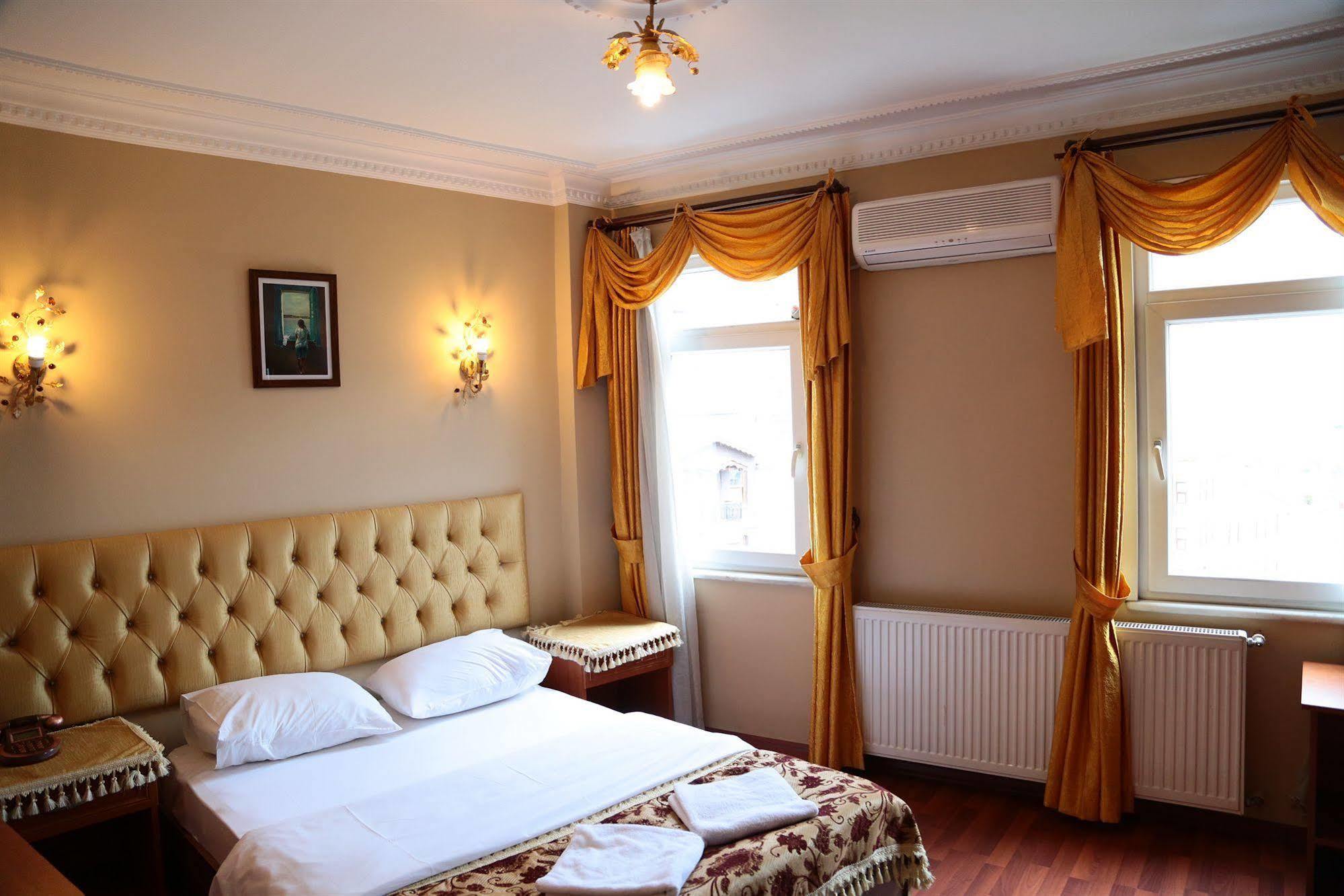Stone Old City Hotel