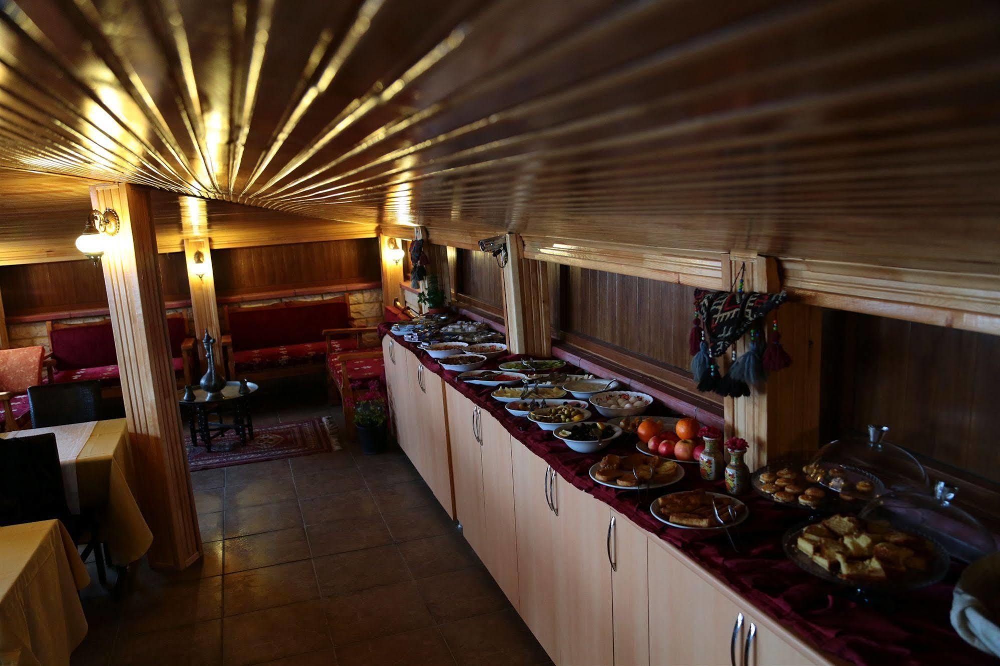Hotel Stone Old City 3*