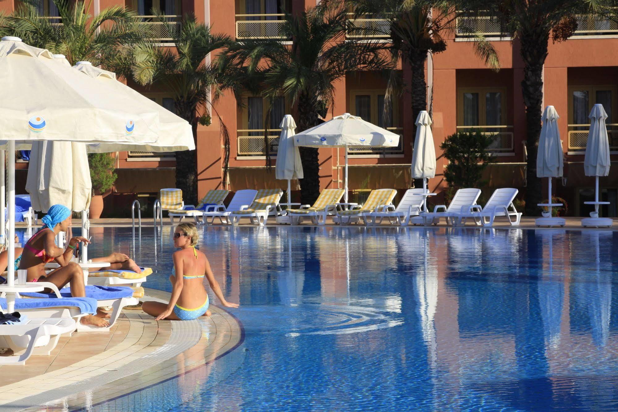 Aqi Pegasos Club Hotel