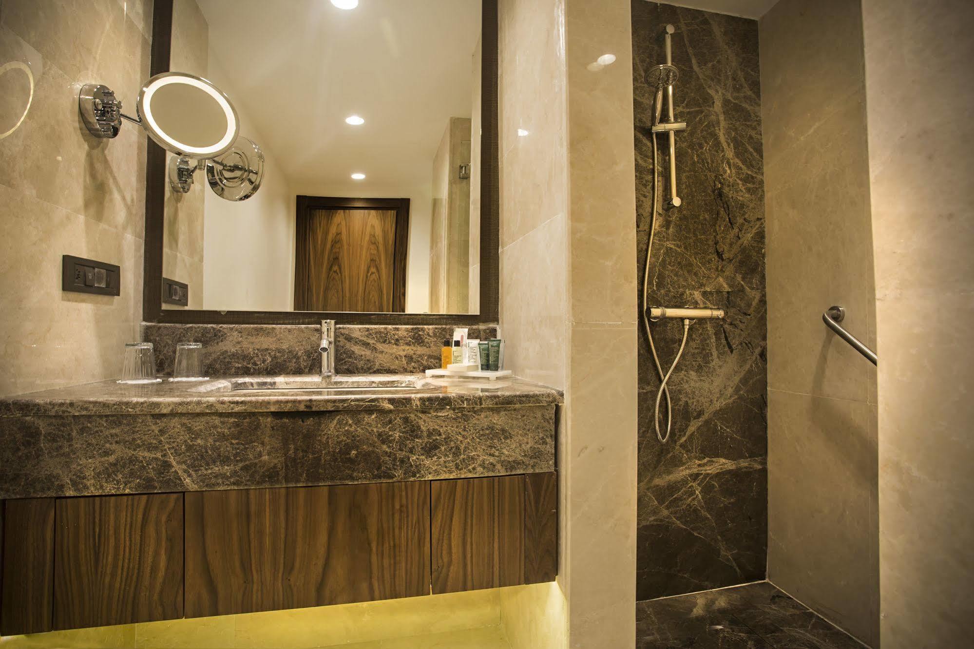 Ramada By Wyndham Florya Hotel 4*