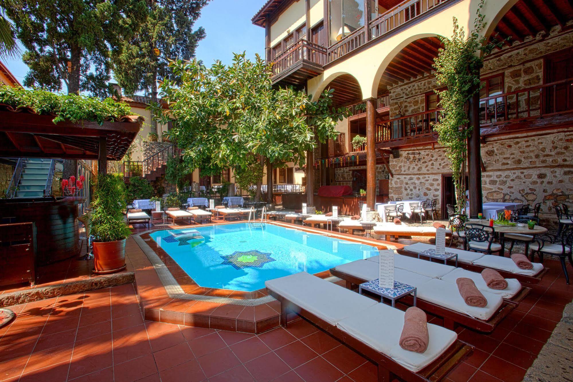 Alp Pasa - Special Class Antalya