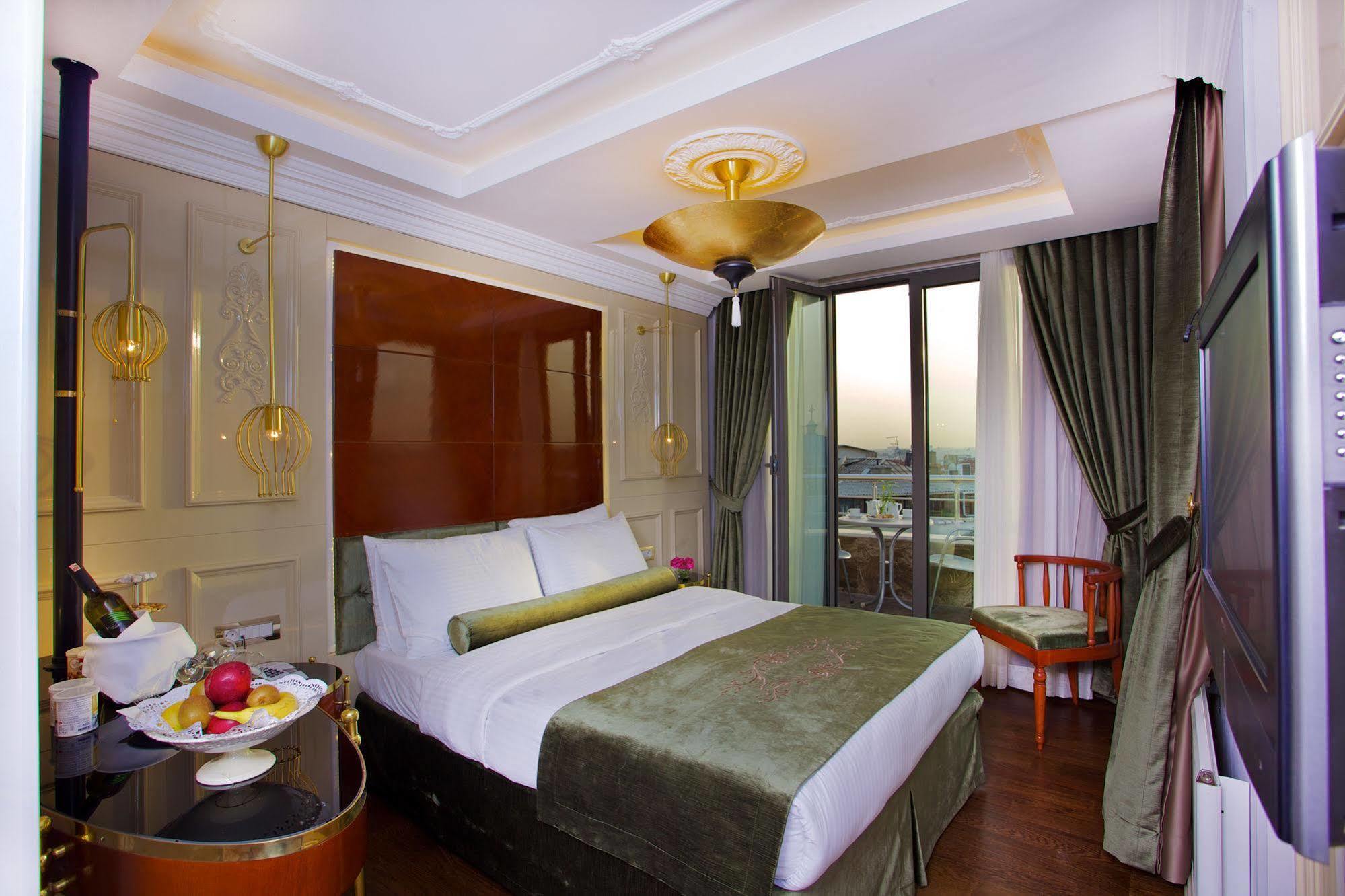 Taksim Star 3*