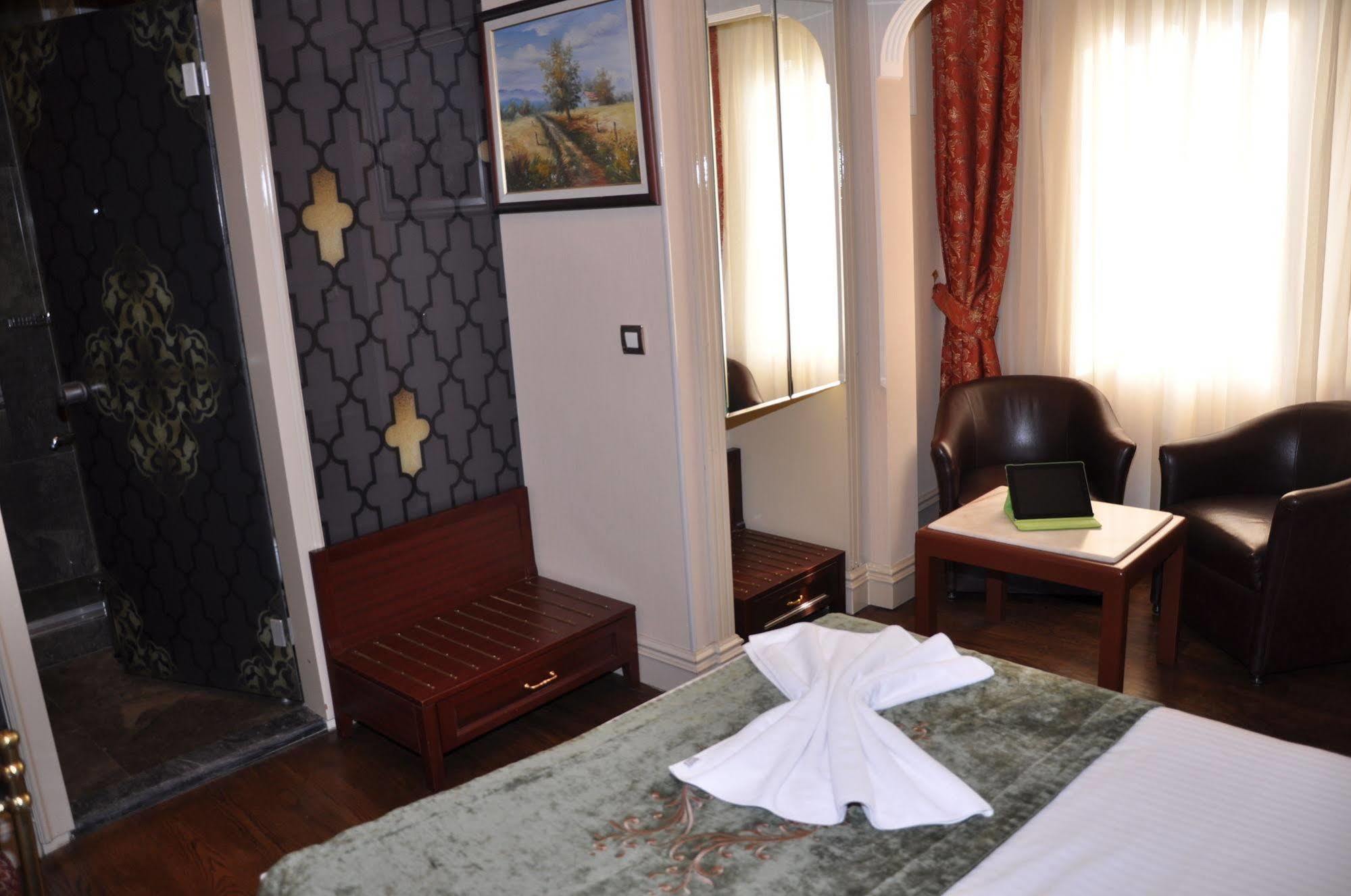 Taksim Star Hotel 3*