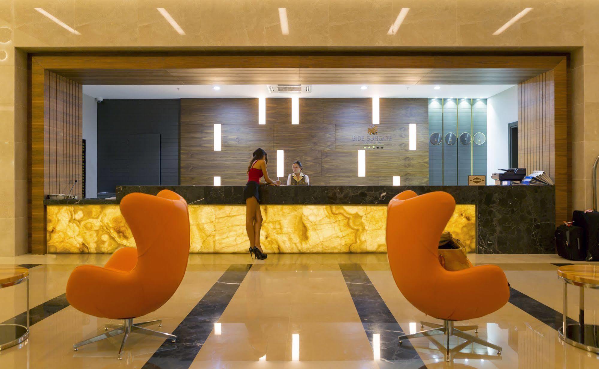 Hotel Sunport Side