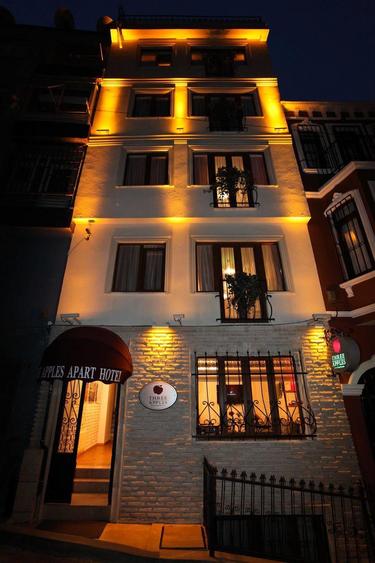 Three Apples Taksim Istanbul