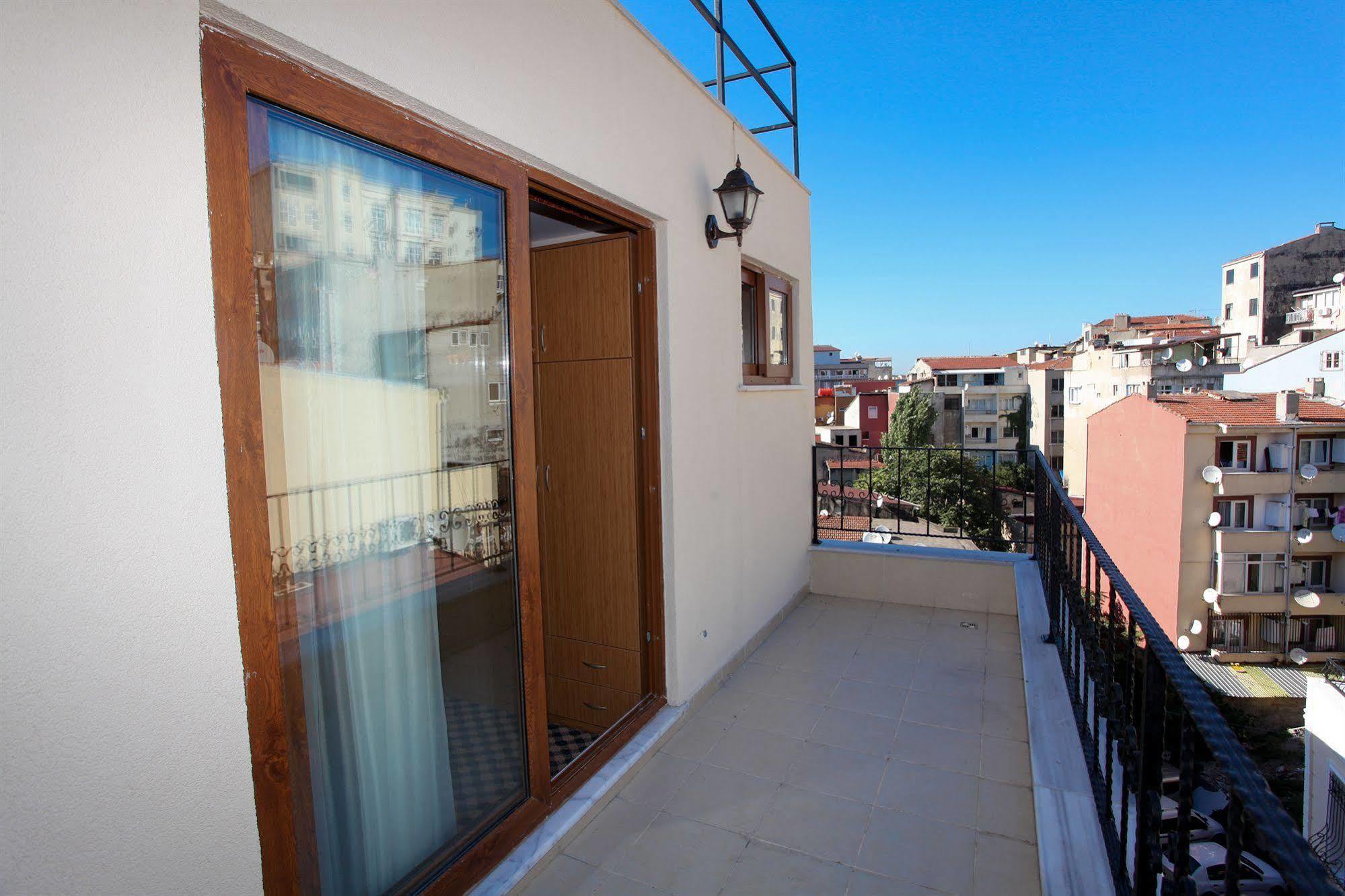 Three Apples Taksim Aparthotel