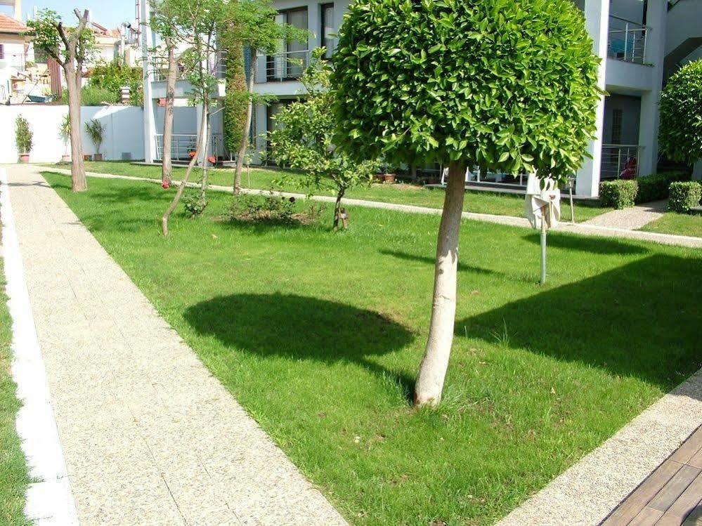 Apartment Garden *