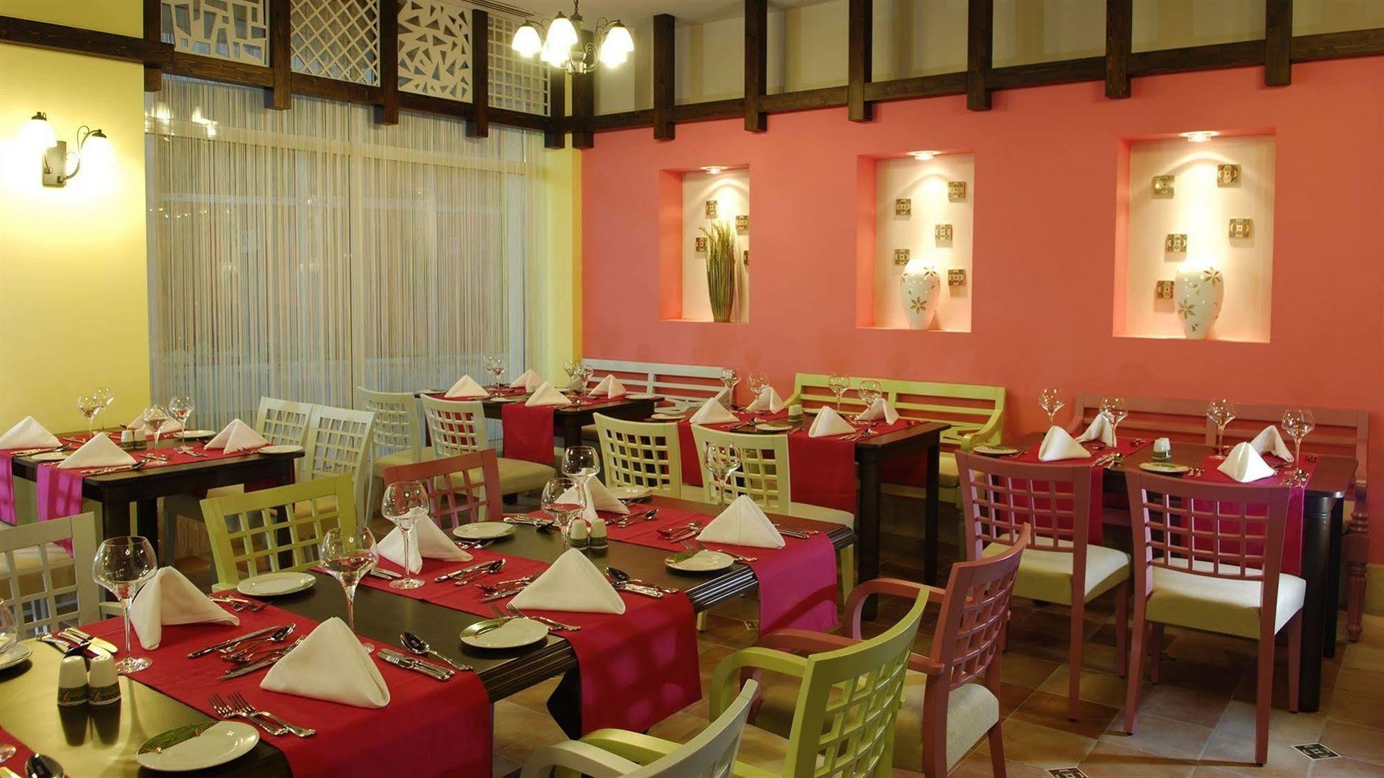Hotel Sunis Evren & 5*