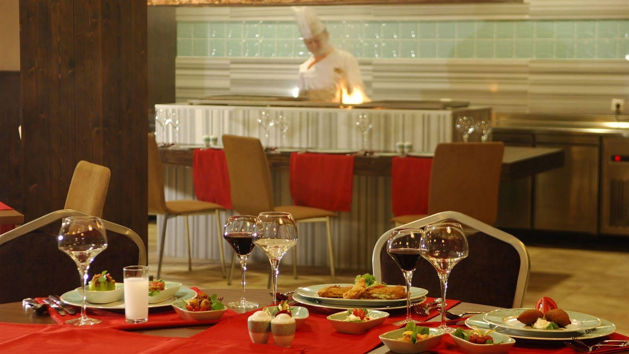 Sunis Evren & Hotel
