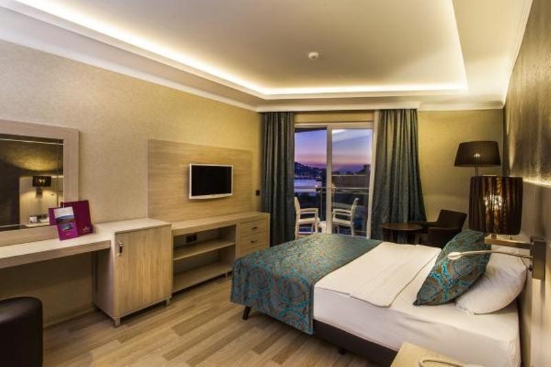 Hotel Parador Beach Hotel
