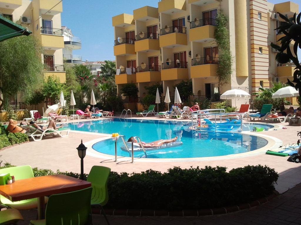 Summer Rose Hotel 3*