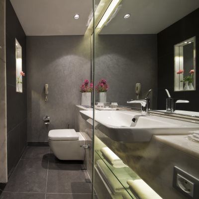 Akra V Hotel 4*