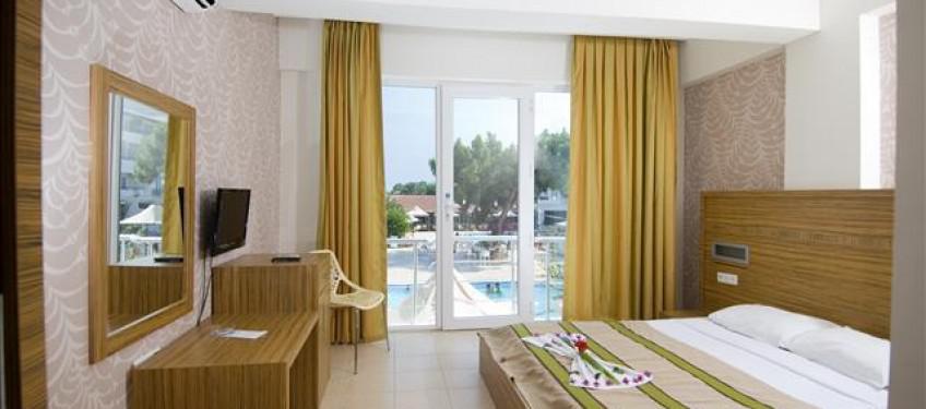 Aquabella Beach Hotel