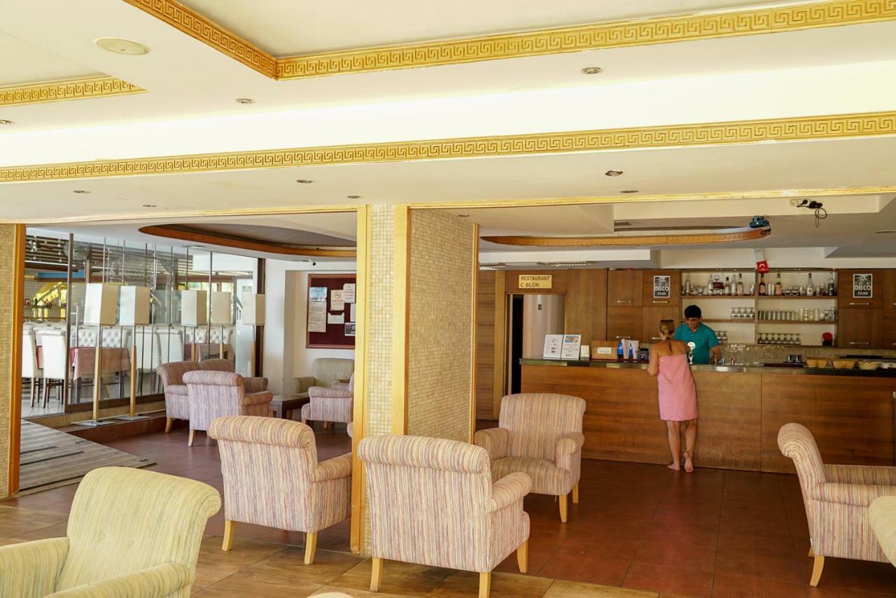 Lara Hadrianus Hotel 3*