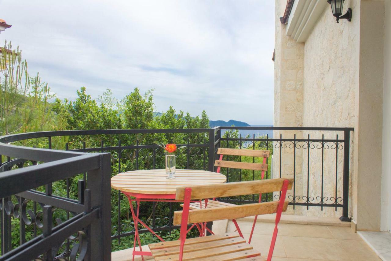 Lumina Villa *