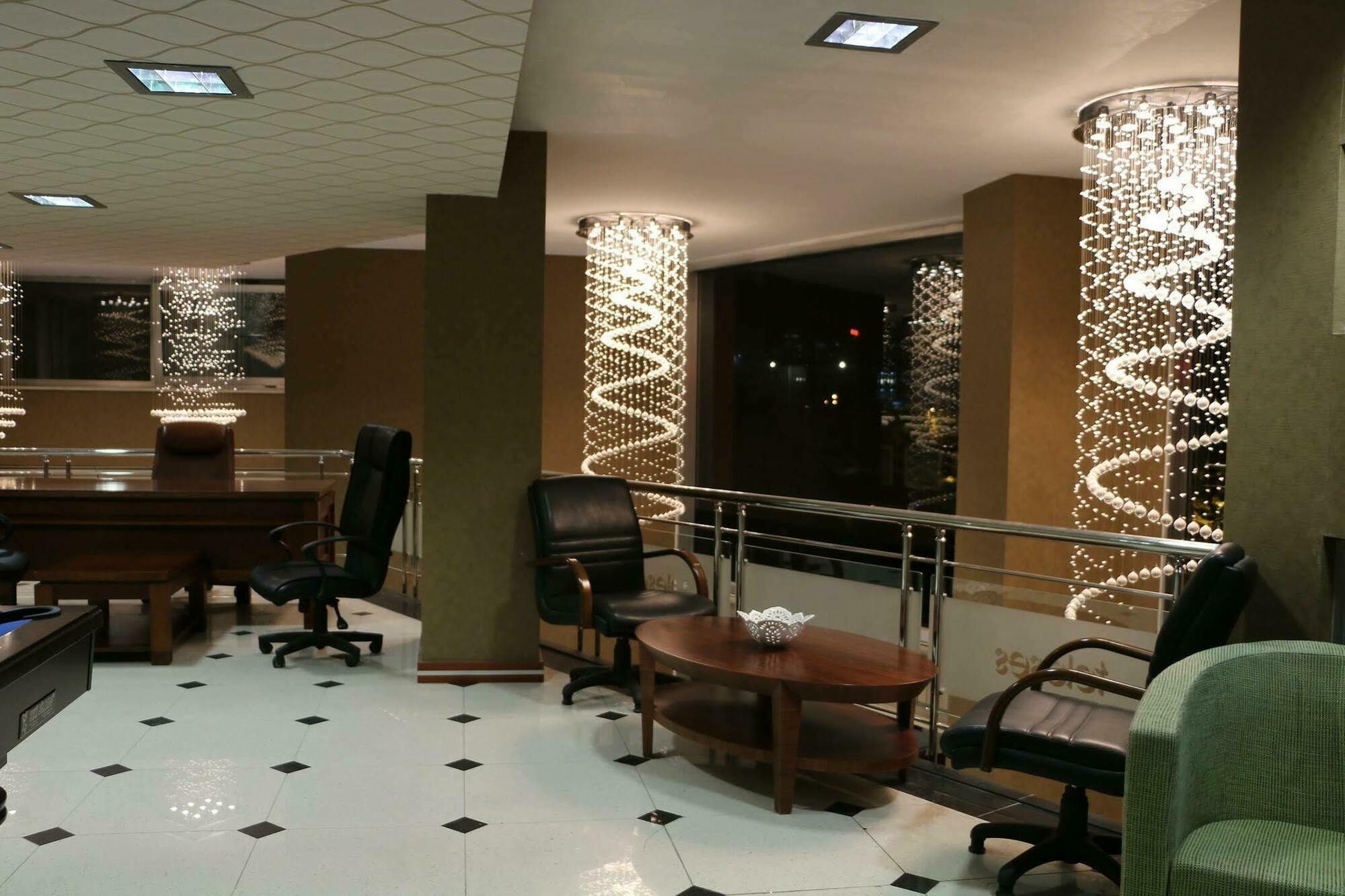 Business Grand Hotel 4*