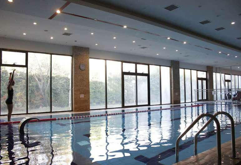 Hotel Asrin Park & Convention Center 4*
