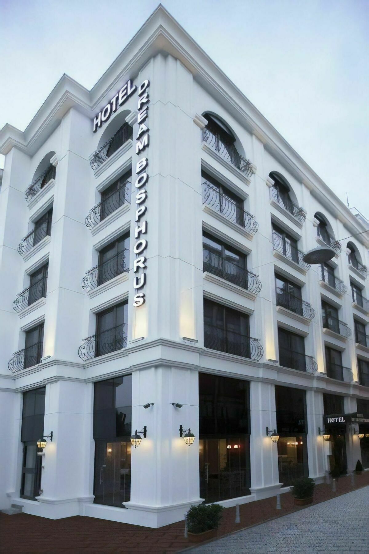 Dream Bosphorus Hotel 3*