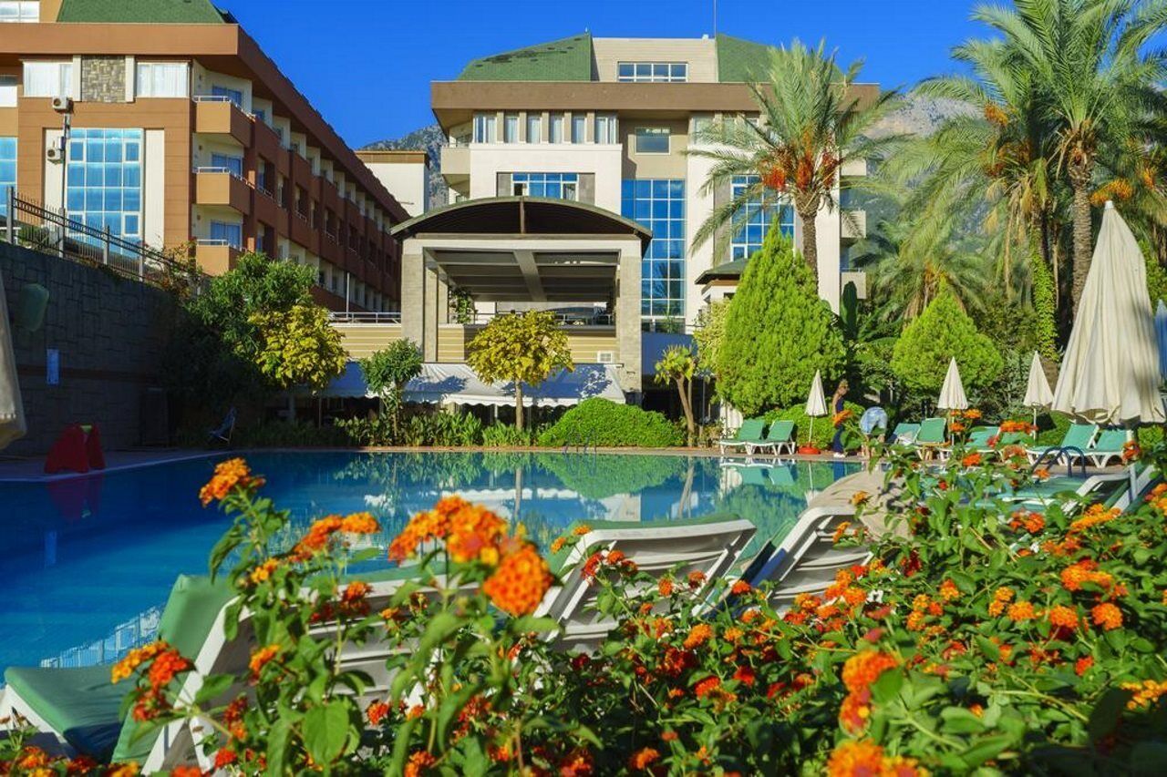 Armas Gul Hotel 4*