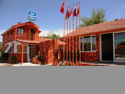 Temple Hotel Side