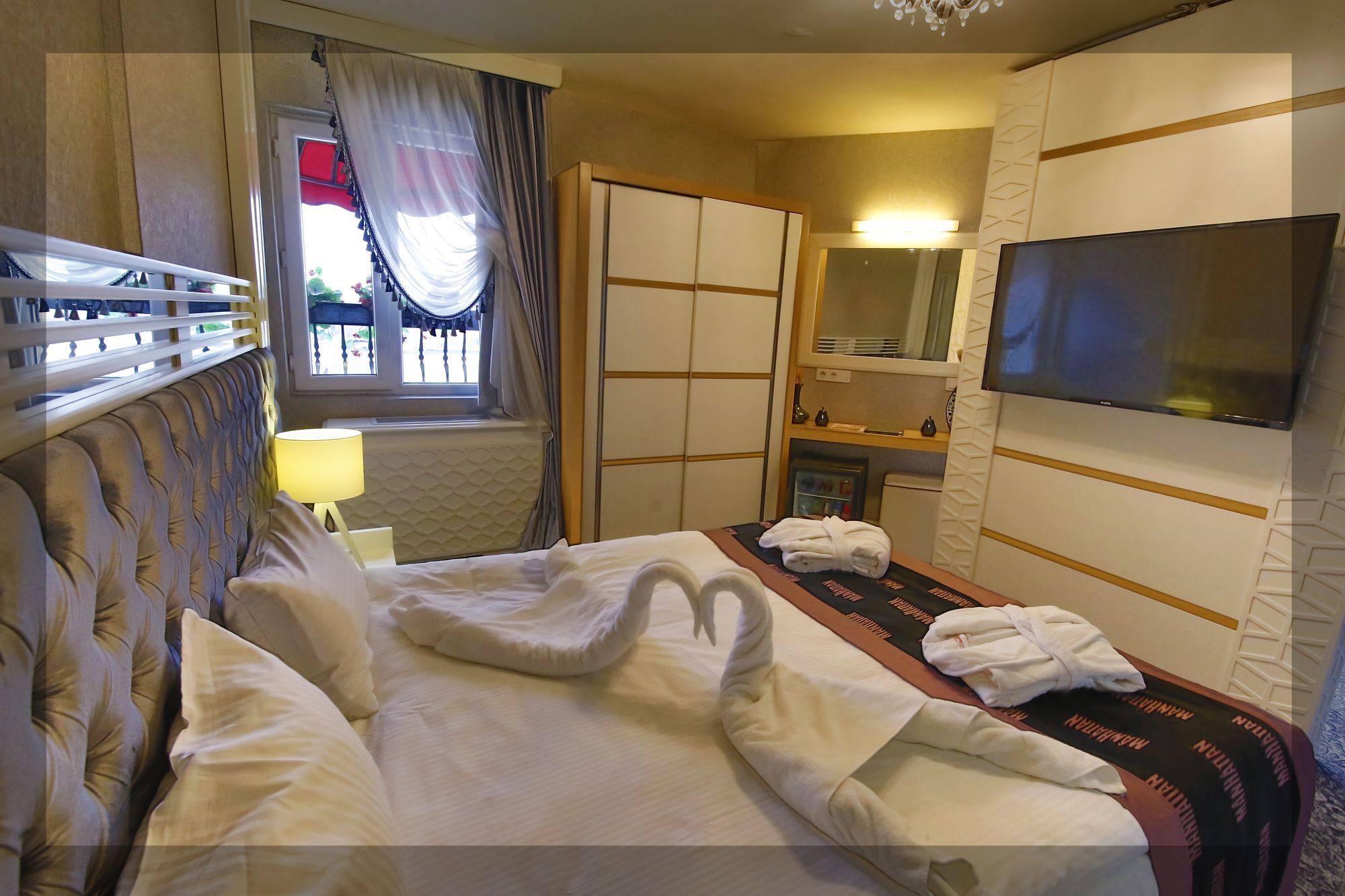 Seral Manhattan Hotel