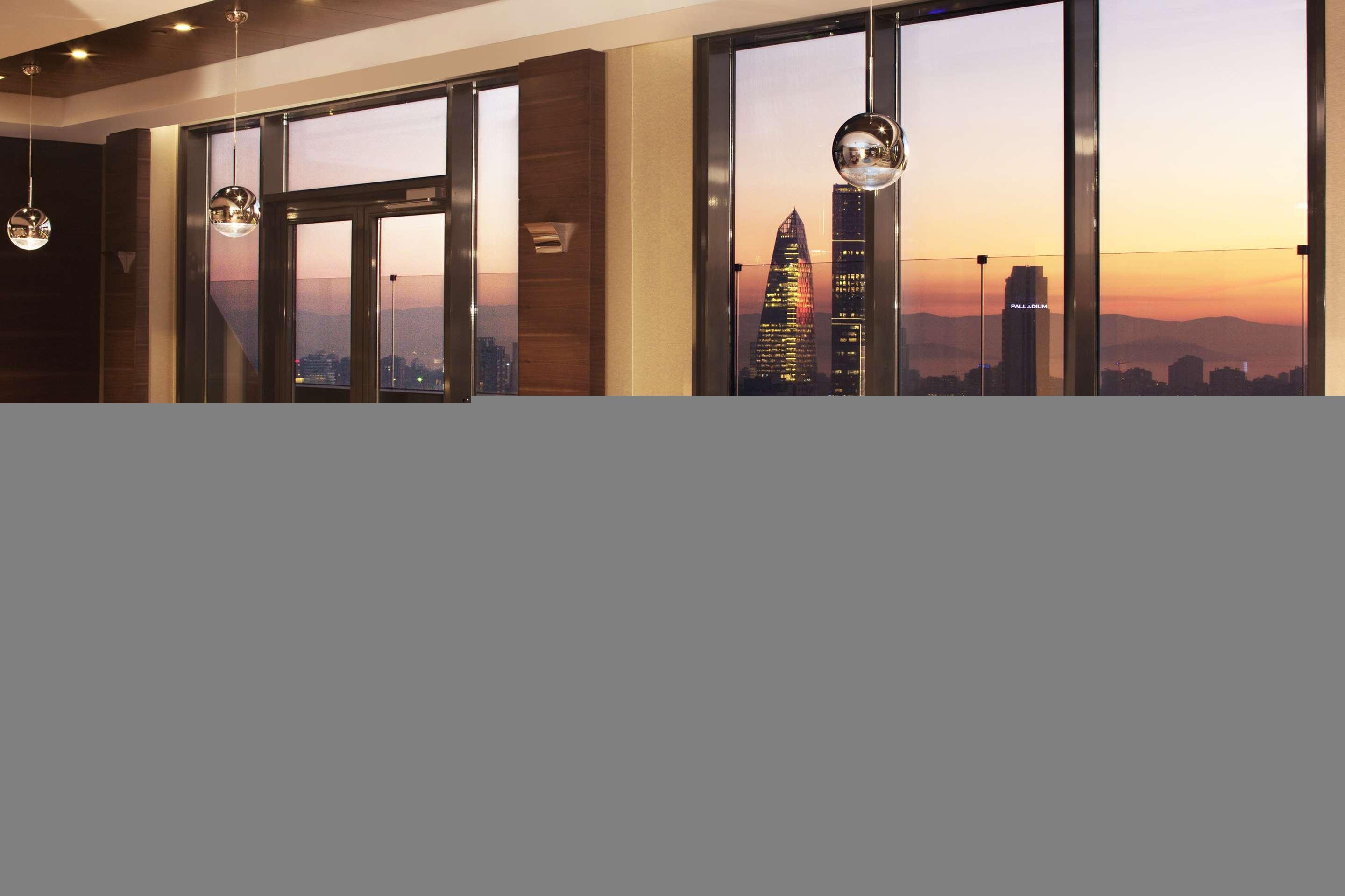 Sheraton Grand Atasehir 5*
